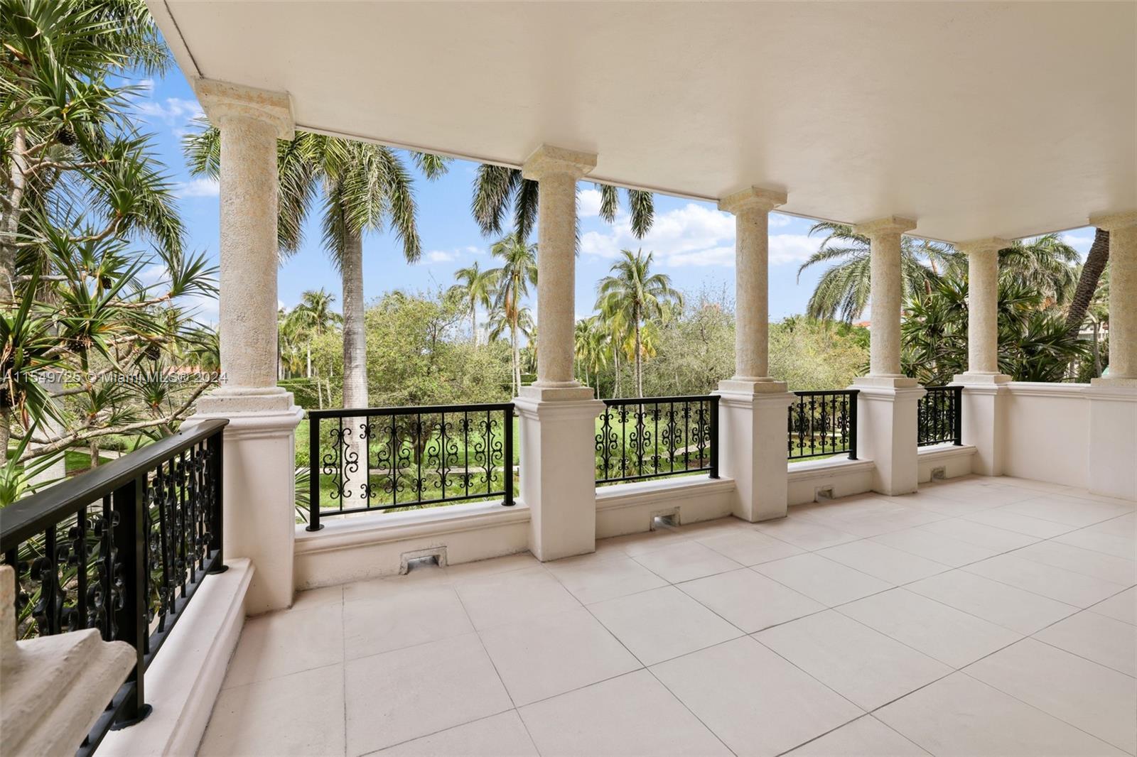 19127 Fisher Island Dr #19127, Miami Beach FL 33109