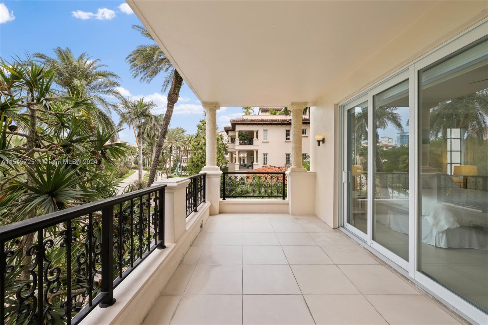 19127 Fisher Island Dr #19127, Miami Beach FL 33109