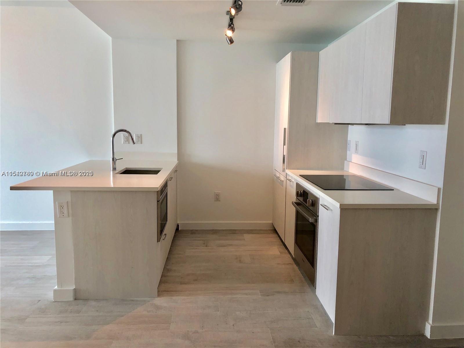501 NE 31st St #3004, Miami FL 33137