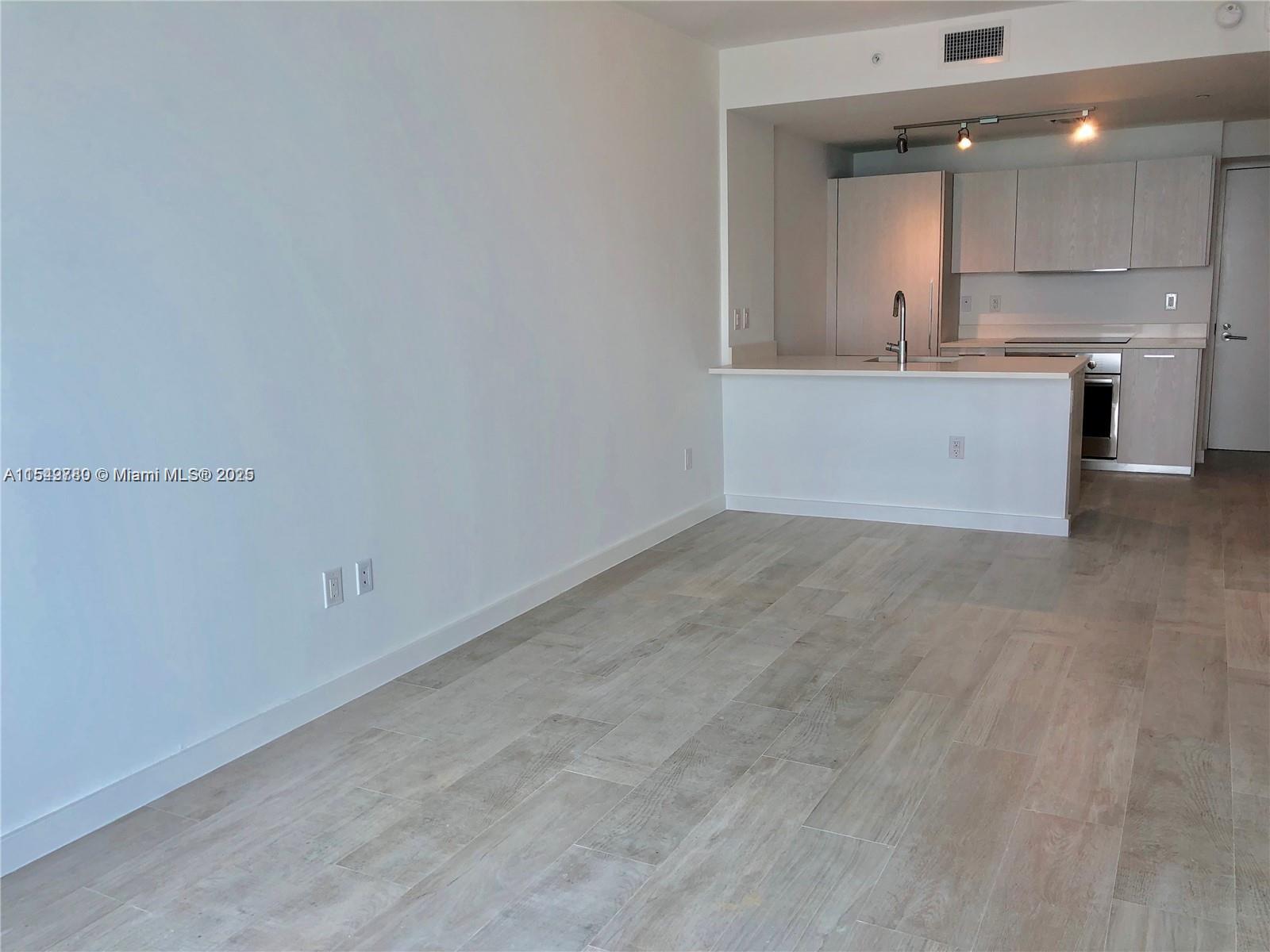 501 NE 31st St #3004, Miami FL 33137
