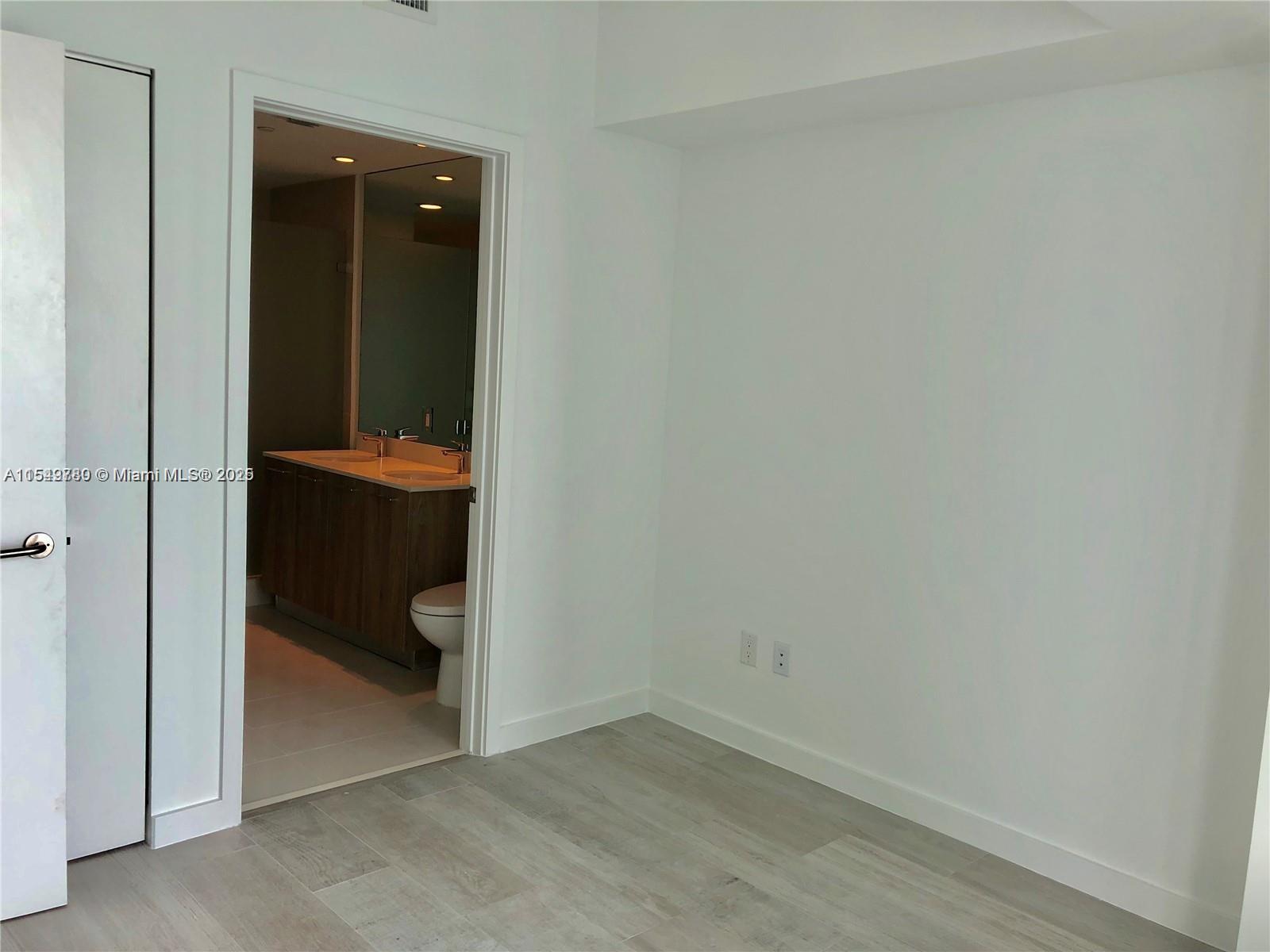 501 NE 31st St #3004, Miami FL 33137