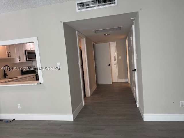 5401 Collins Ave #209, Miami Beach FL 33140