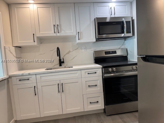 5401 Collins Ave #209, Miami Beach FL 33140