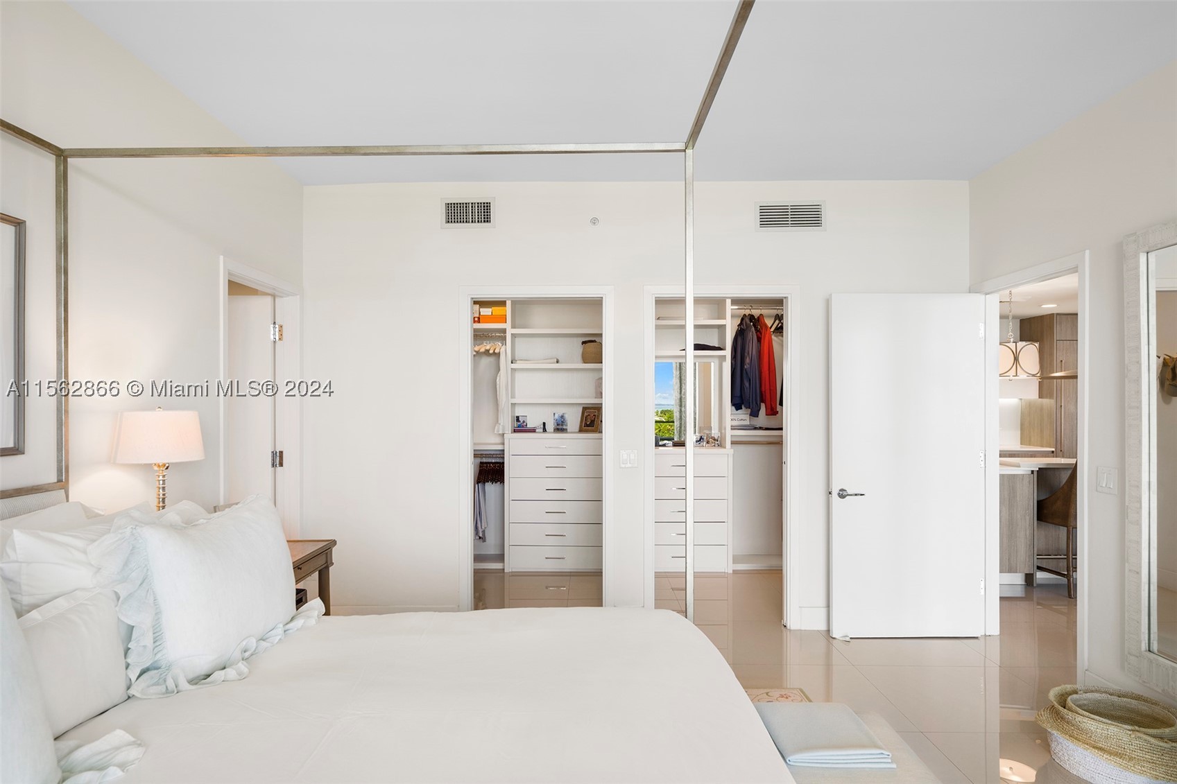 360 Ocean Dr #905S, Key Biscayne FL 33149