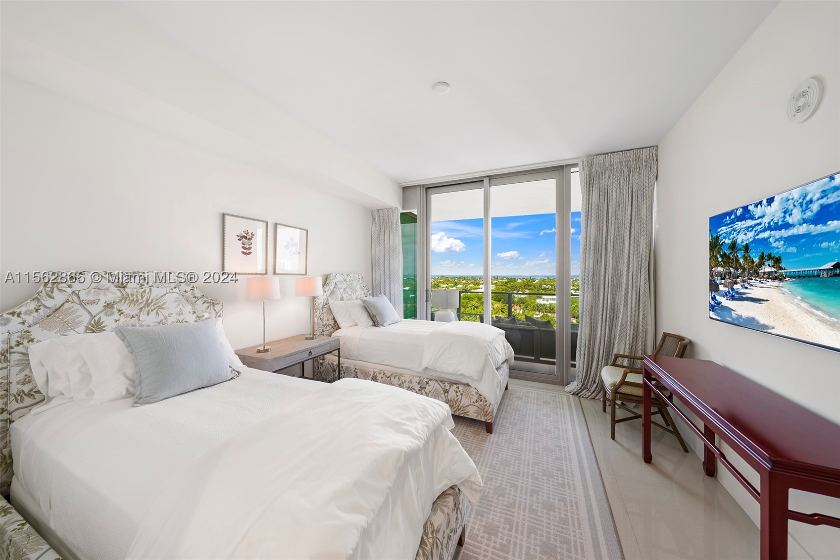 360 Ocean Dr #905S, Key Biscayne FL 33149