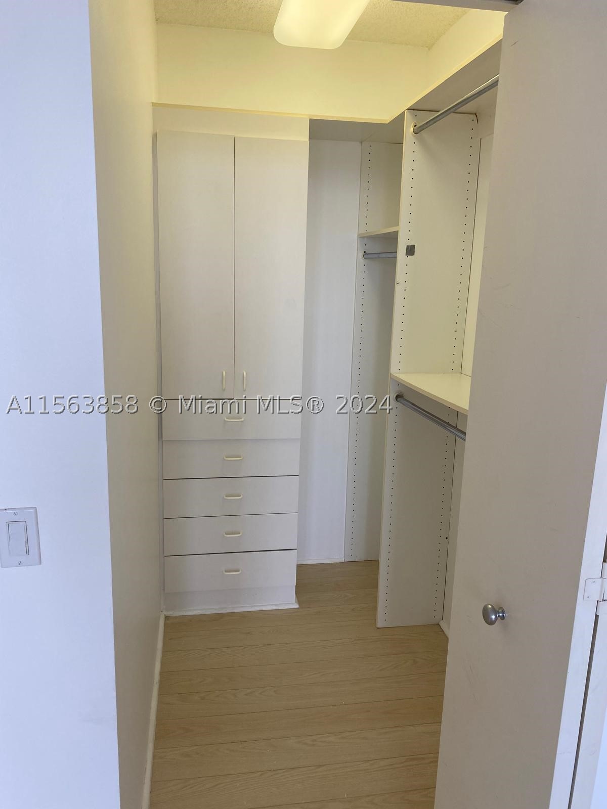 21205 Yacht Club Dr #PH09, Aventura FL 33180