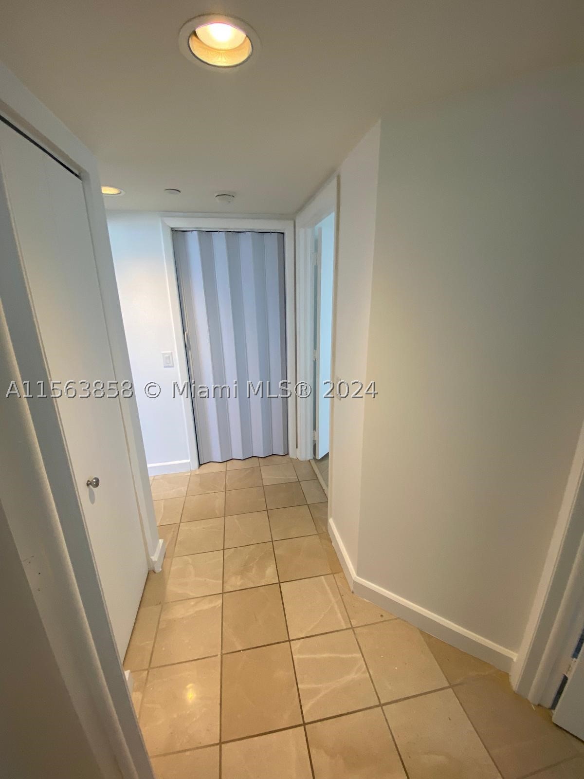 21205 Yacht Club Dr #PH09, Aventura FL 33180