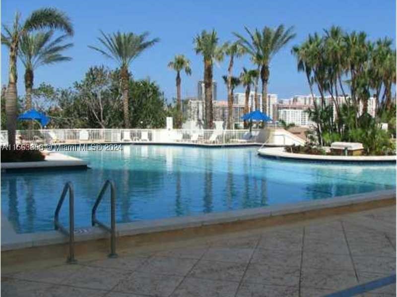 21205 Yacht Club Dr #PH09, Aventura FL 33180