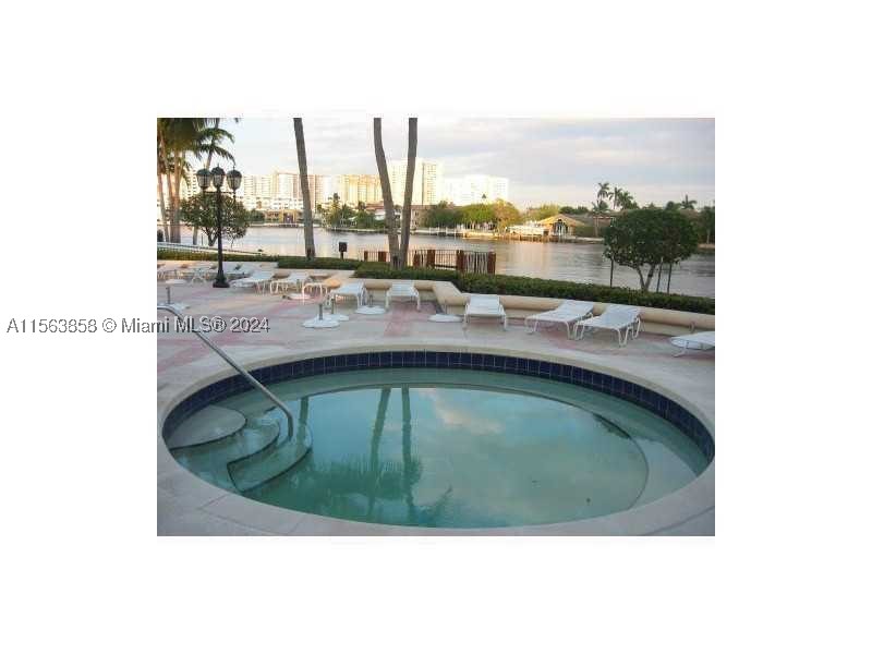 21205 Yacht Club Dr #PH09, Aventura FL 33180