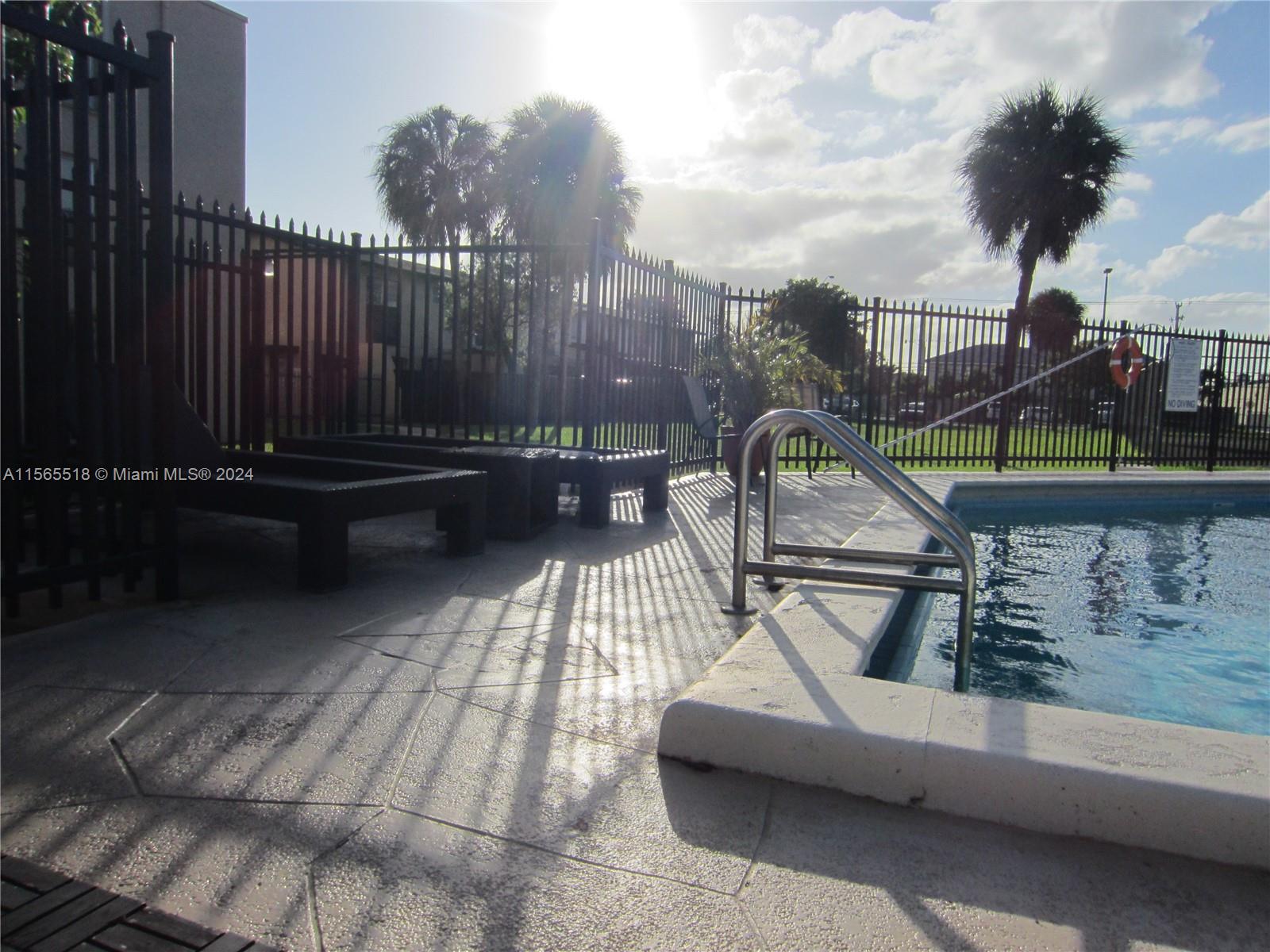 10 SW 108th Ave #E8, Sweetwater FL 33174