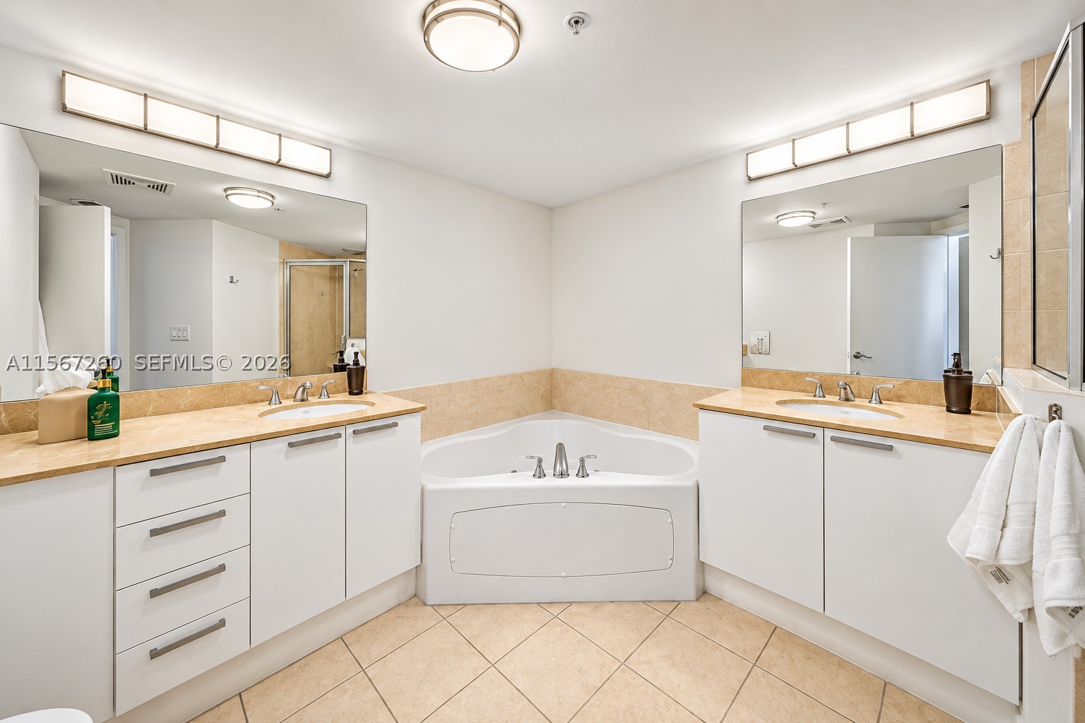 16699 Collins Ave #3009, Sunny Isles Beach FL 33160