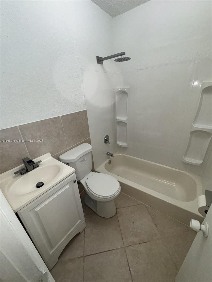 2255 NW 63rd St, Miami FL 33147