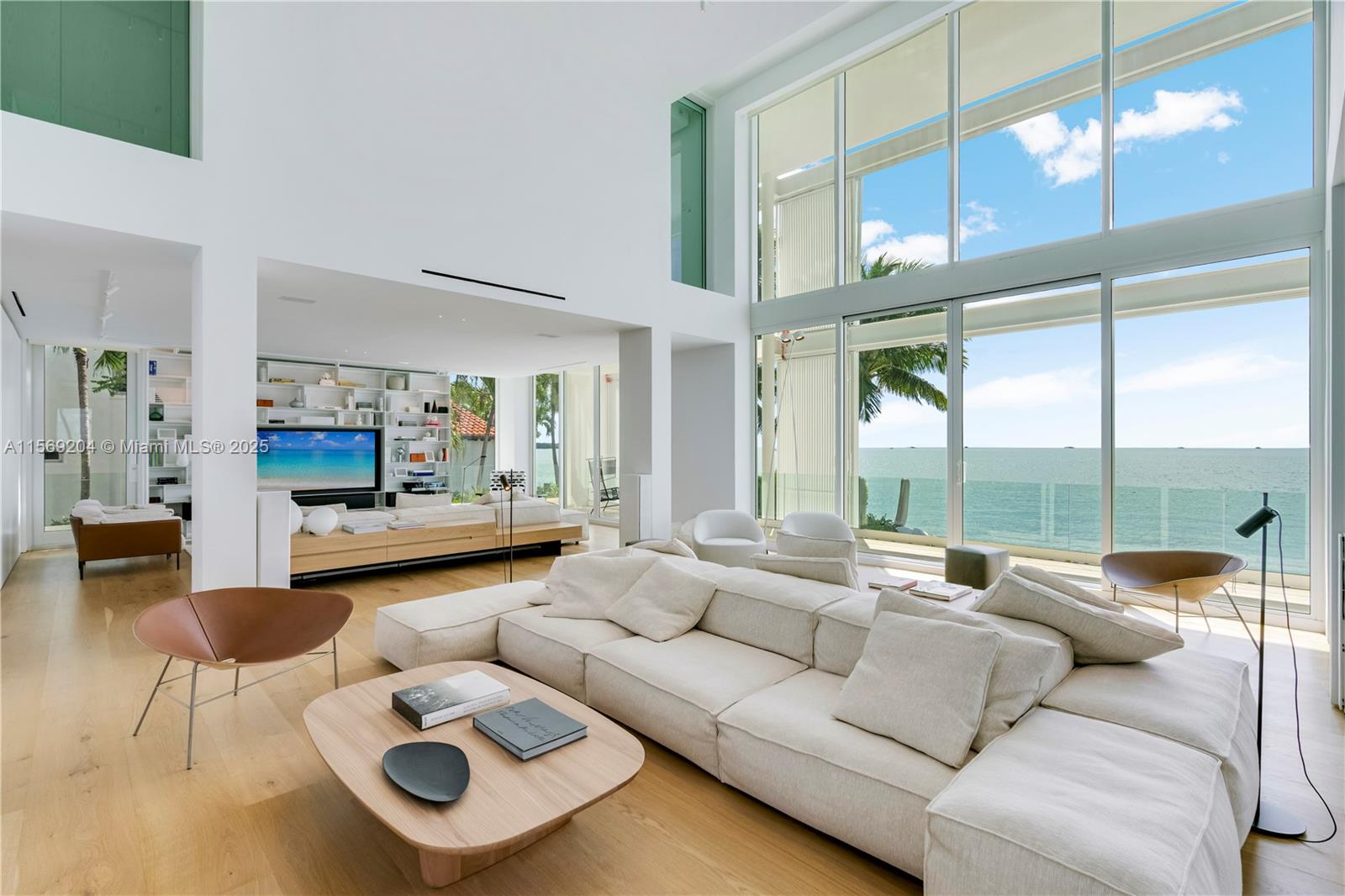 440 S Mashta Dr, Key Biscayne FL 33149