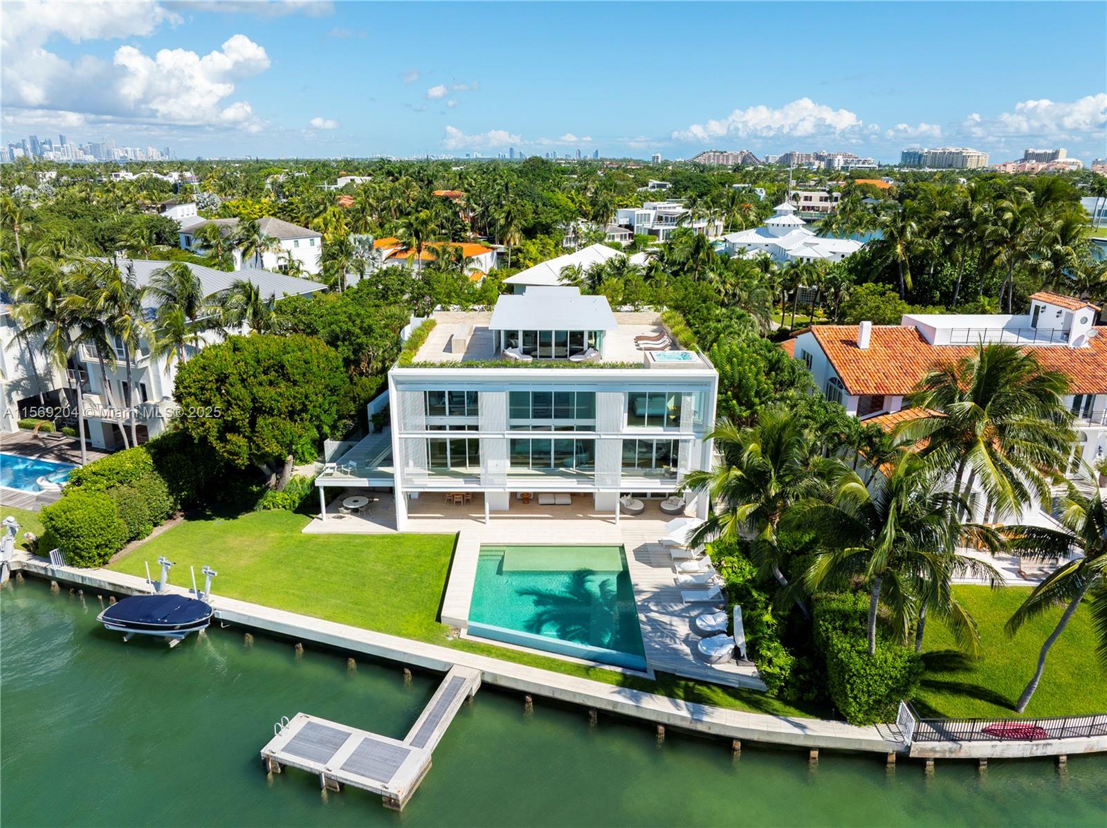 440 S Mashta Dr, Key Biscayne FL 33149