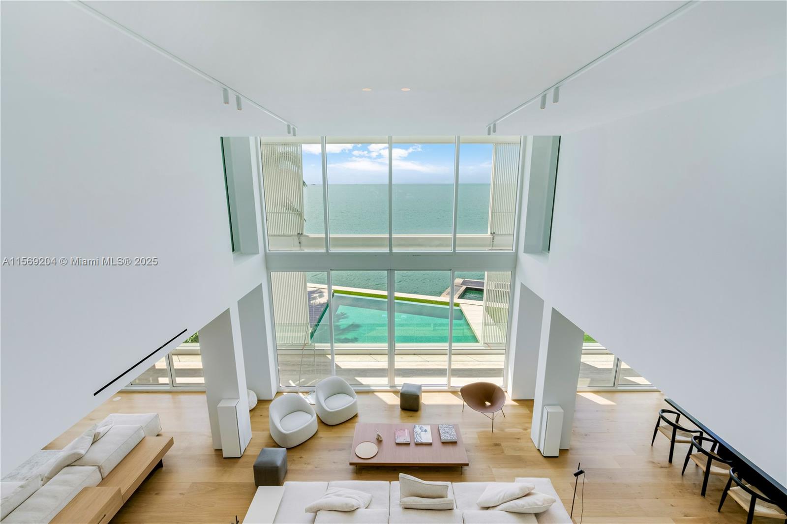 440 S Mashta Dr, Key Biscayne FL 33149