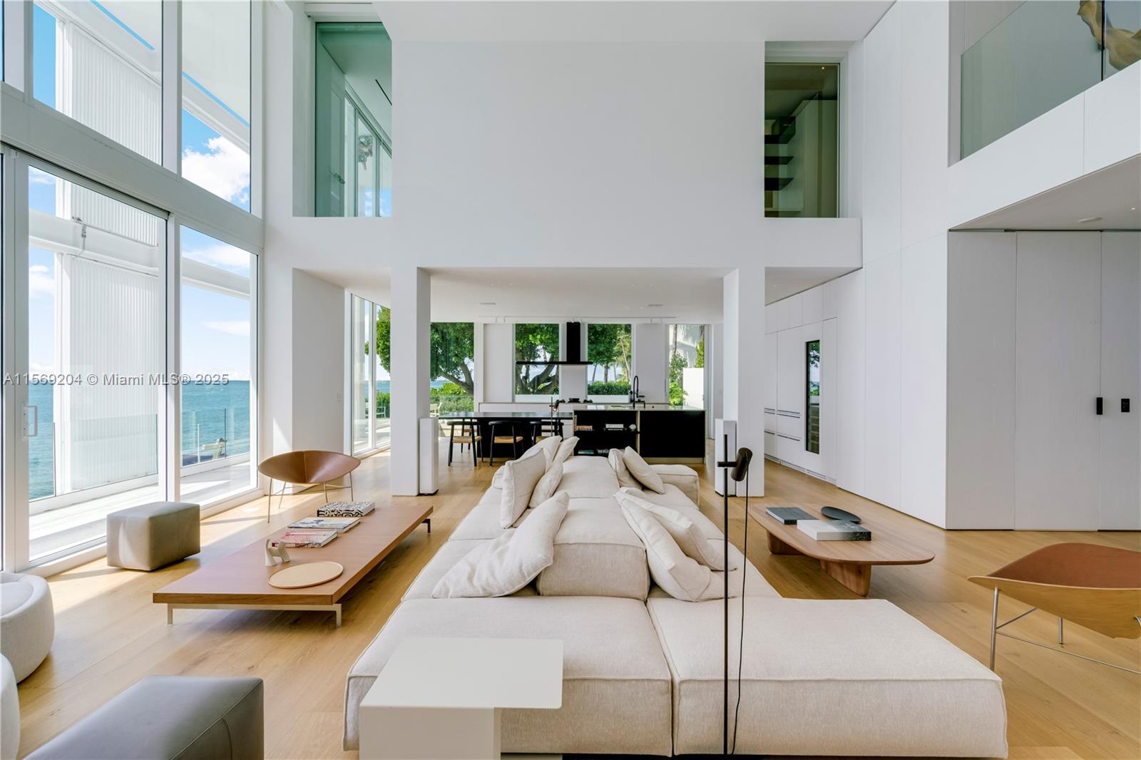440 S Mashta Dr, Key Biscayne FL 33149