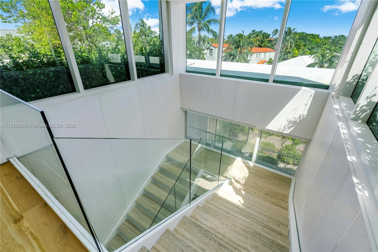 440 S Mashta Dr, Key Biscayne FL 33149