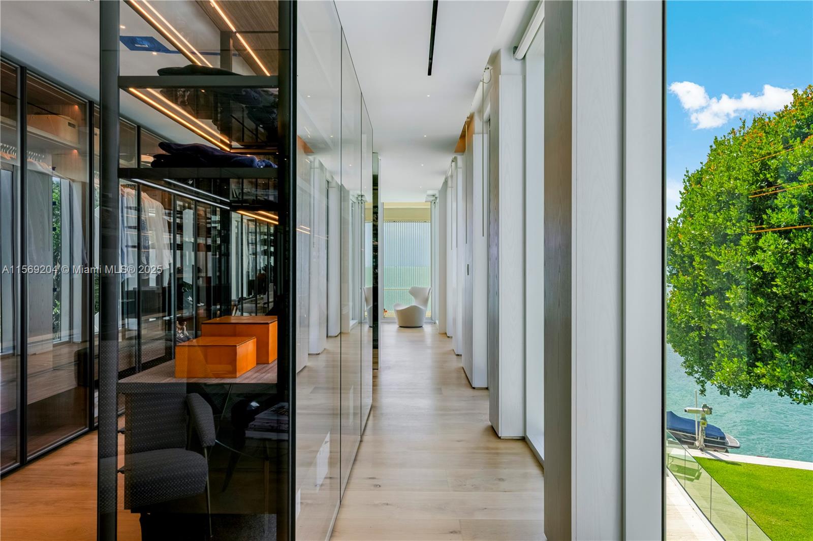440 S Mashta Dr, Key Biscayne FL 33149