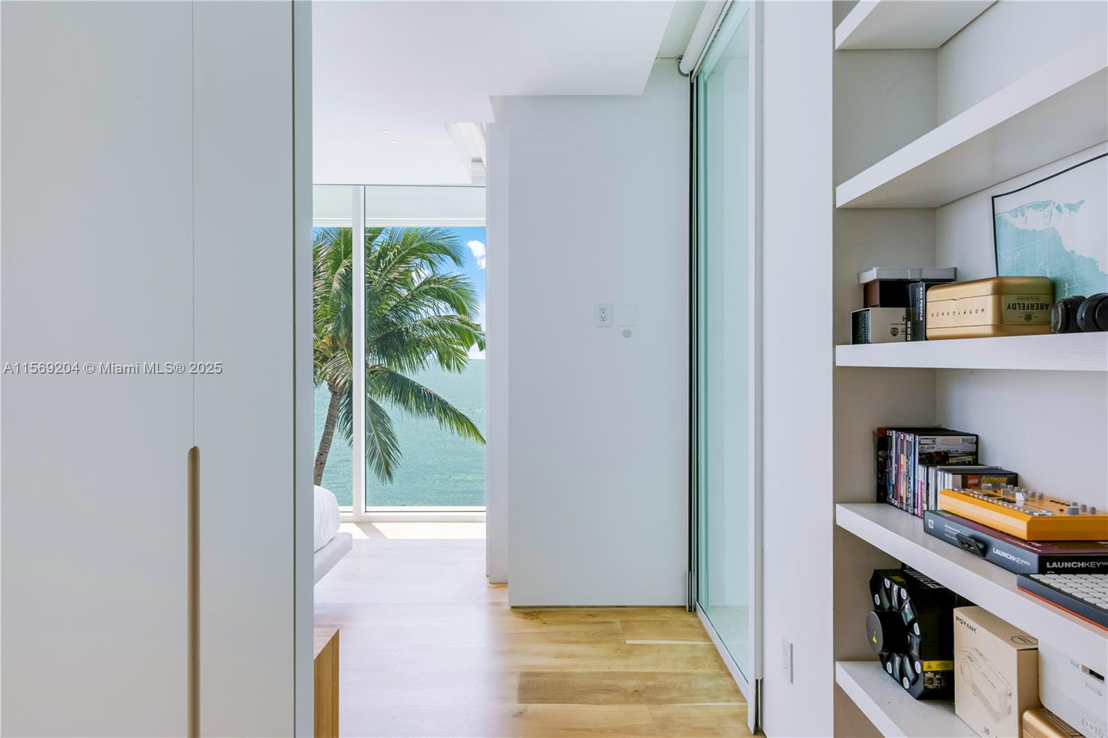 440 S Mashta Dr, Key Biscayne FL 33149