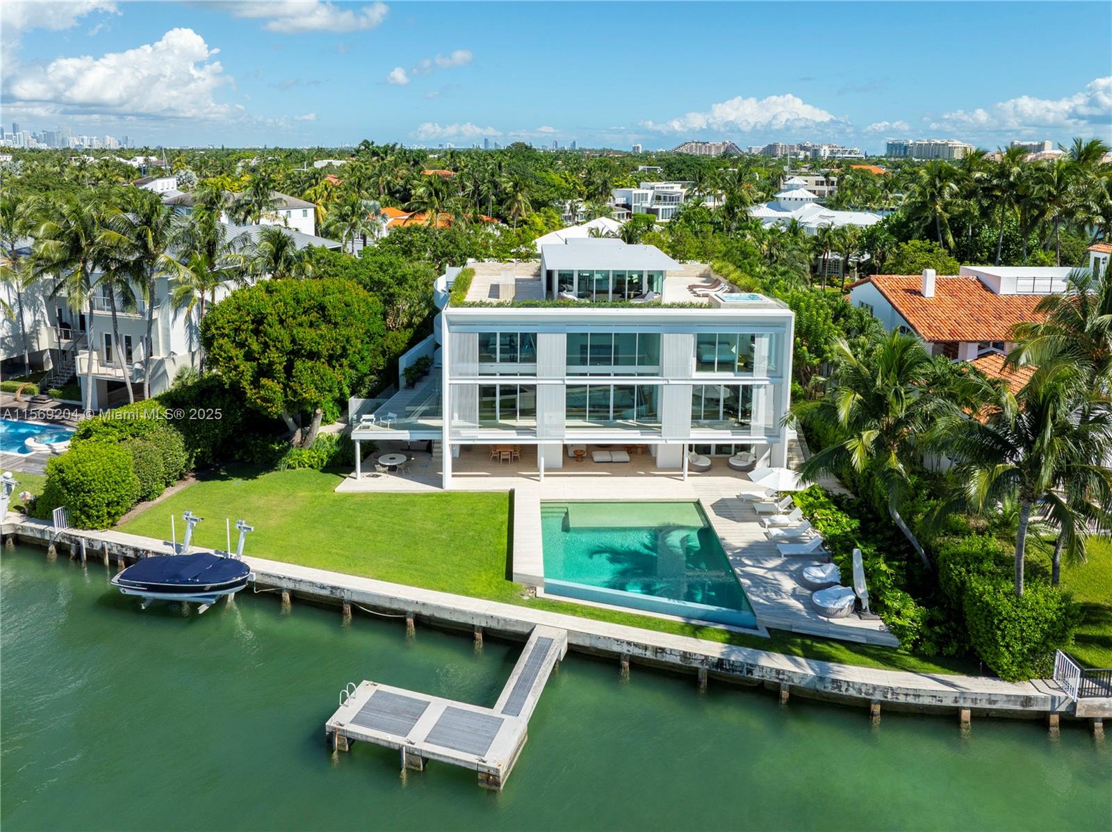 440 S Mashta Dr, Key Biscayne FL 33149