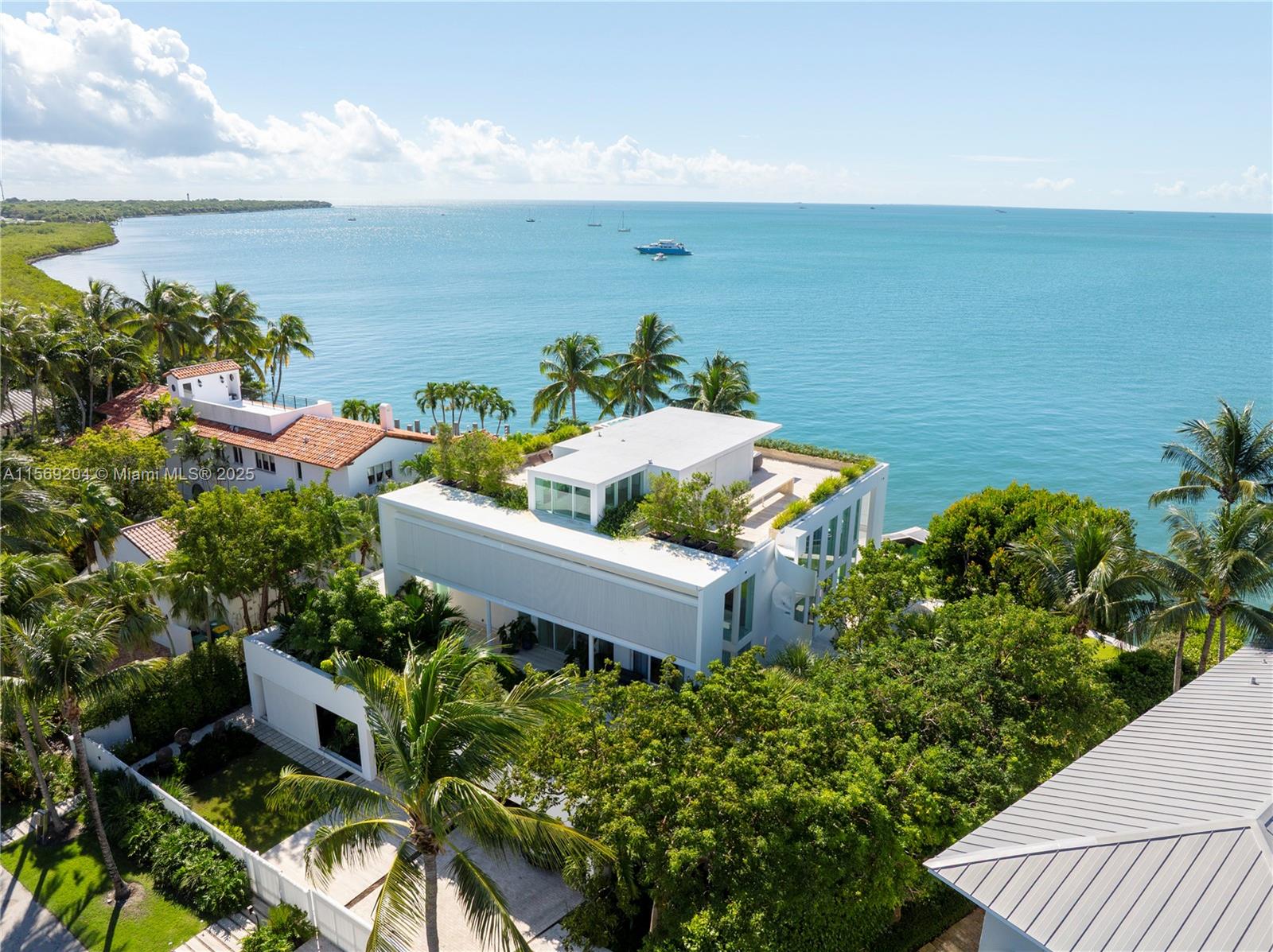 440 S Mashta Dr, Key Biscayne FL 33149