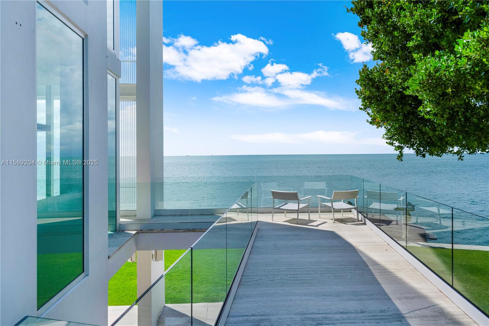 440 S Mashta Dr, Key Biscayne FL 33149