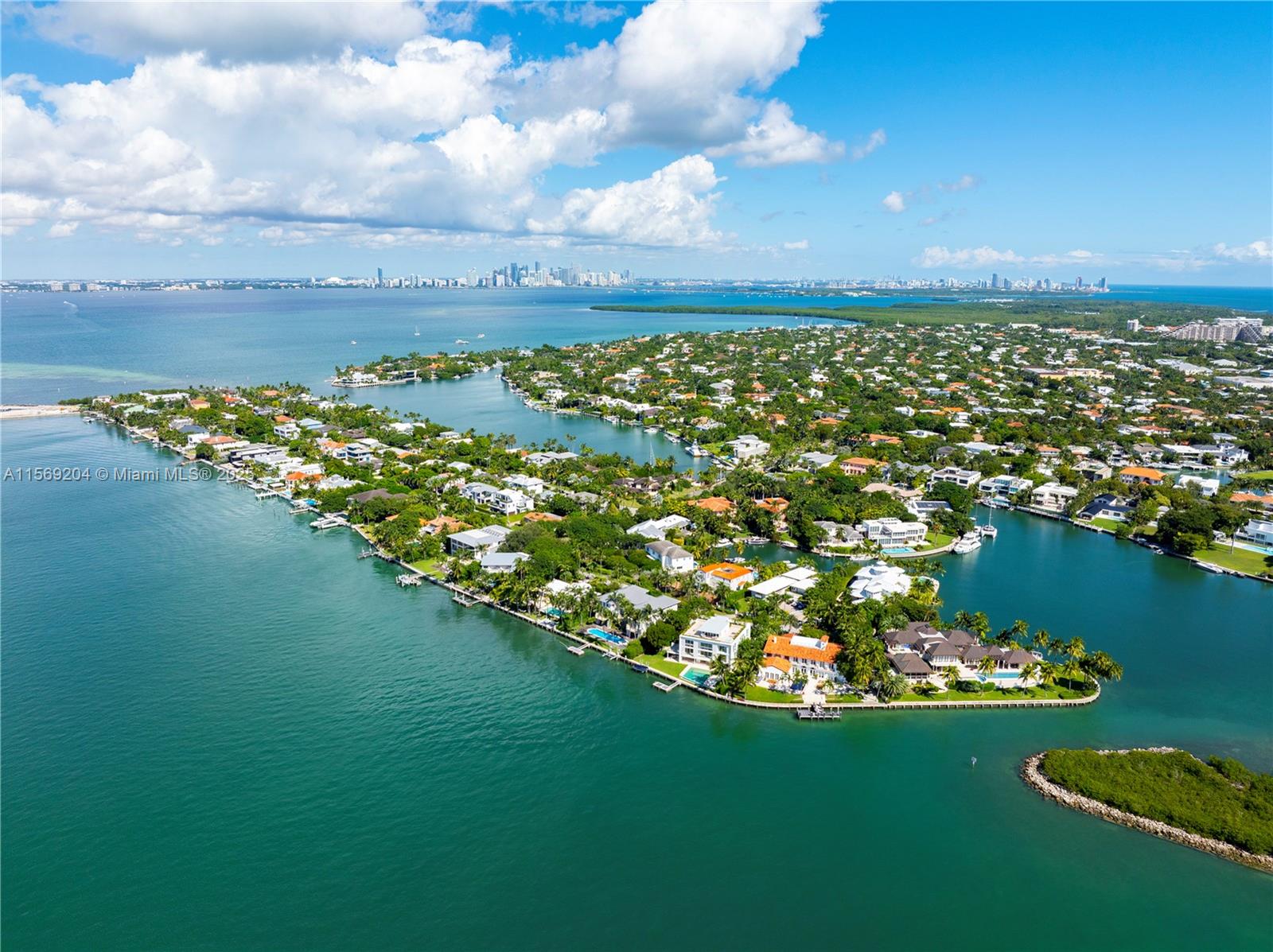 440 S Mashta Dr, Key Biscayne FL 33149