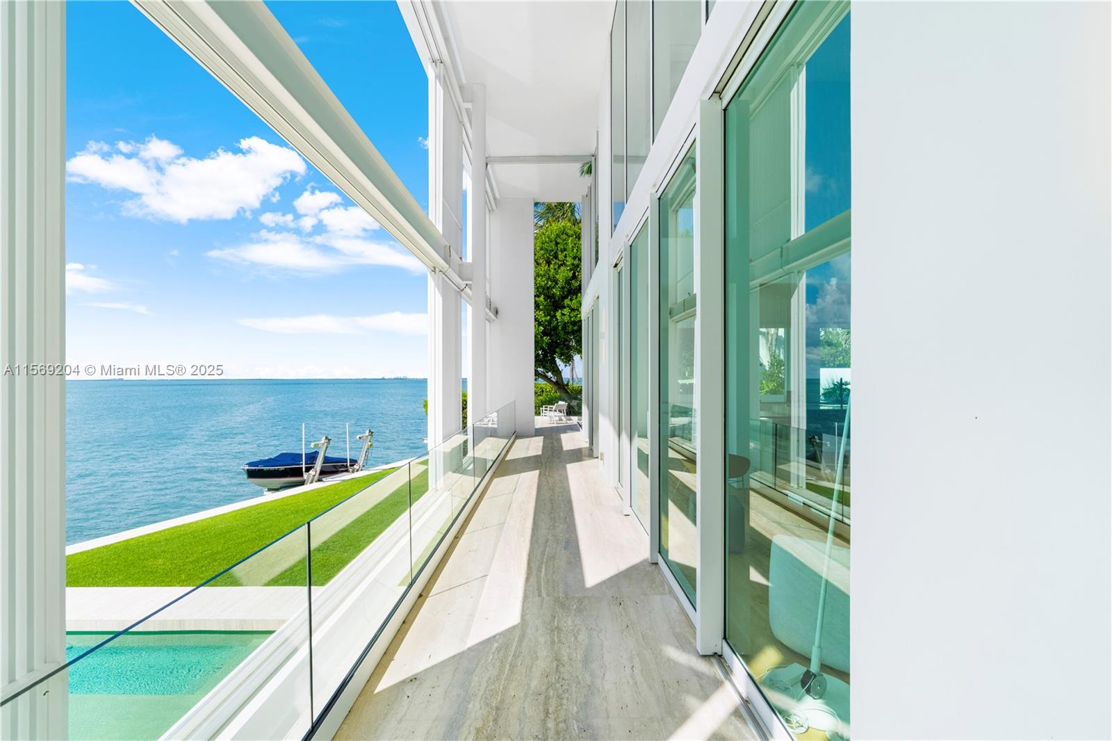 440 S Mashta Dr, Key Biscayne FL 33149