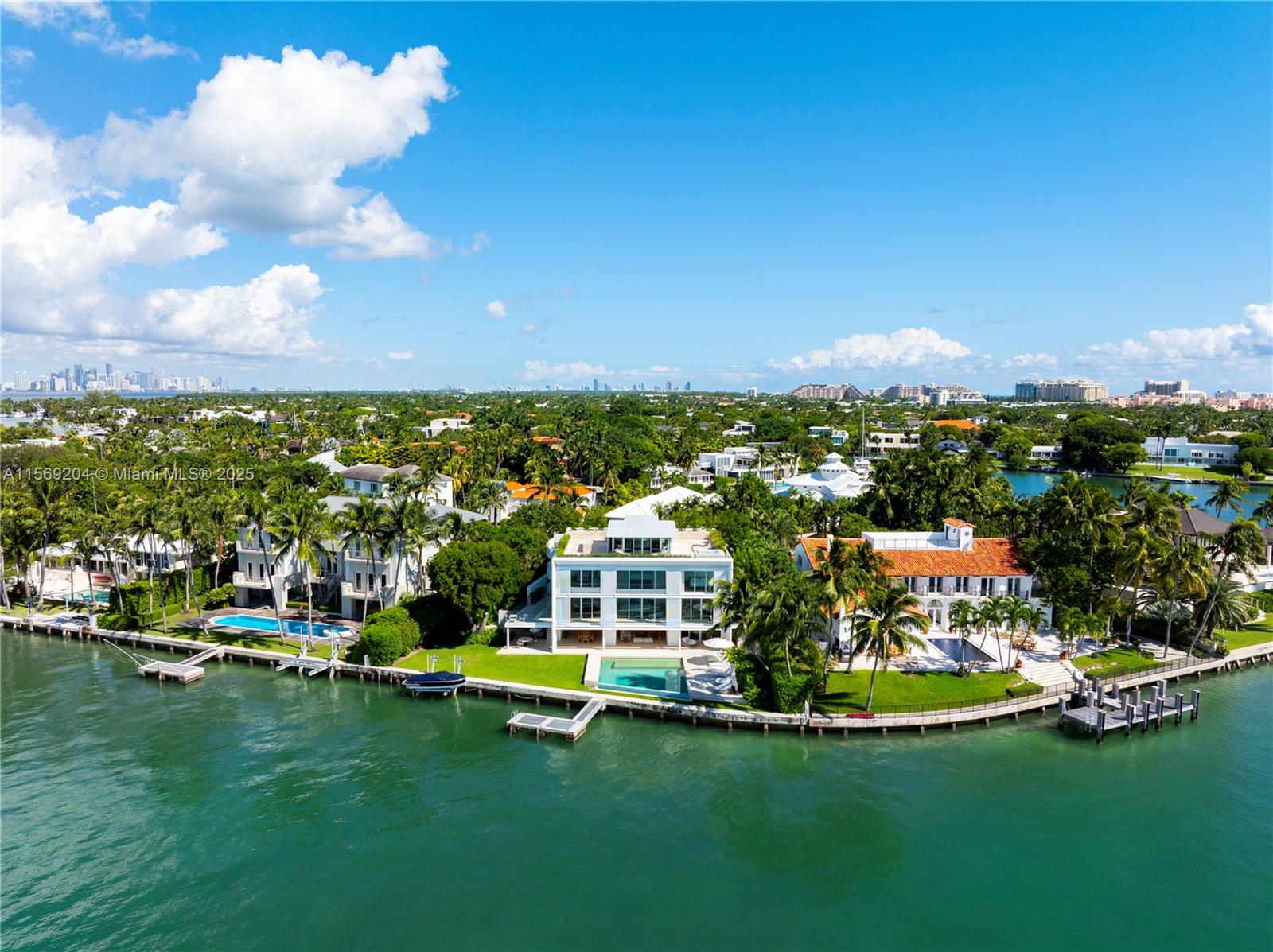 440 S Mashta Dr, Key Biscayne FL 33149