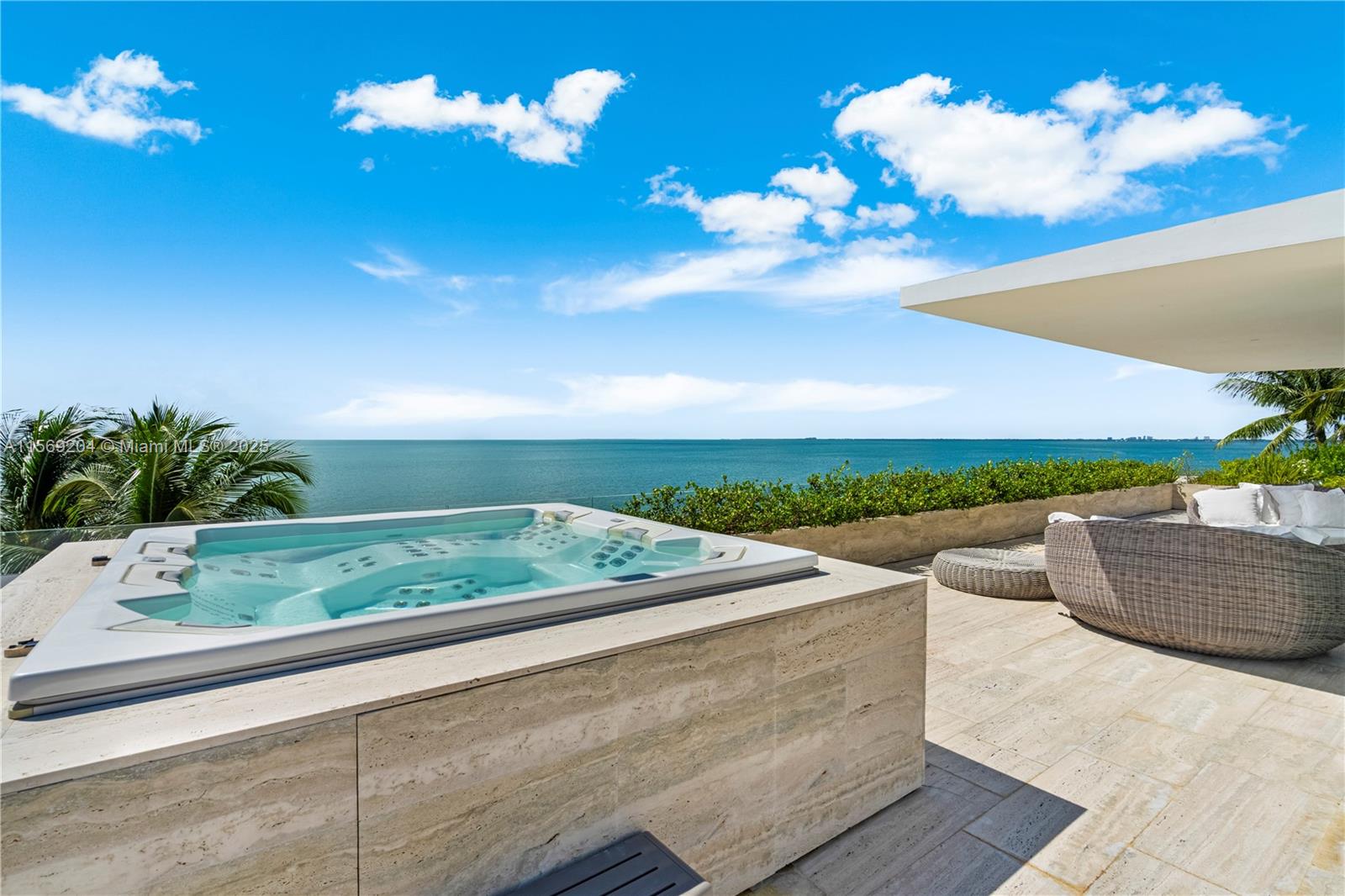 440 S Mashta Dr, Key Biscayne FL 33149