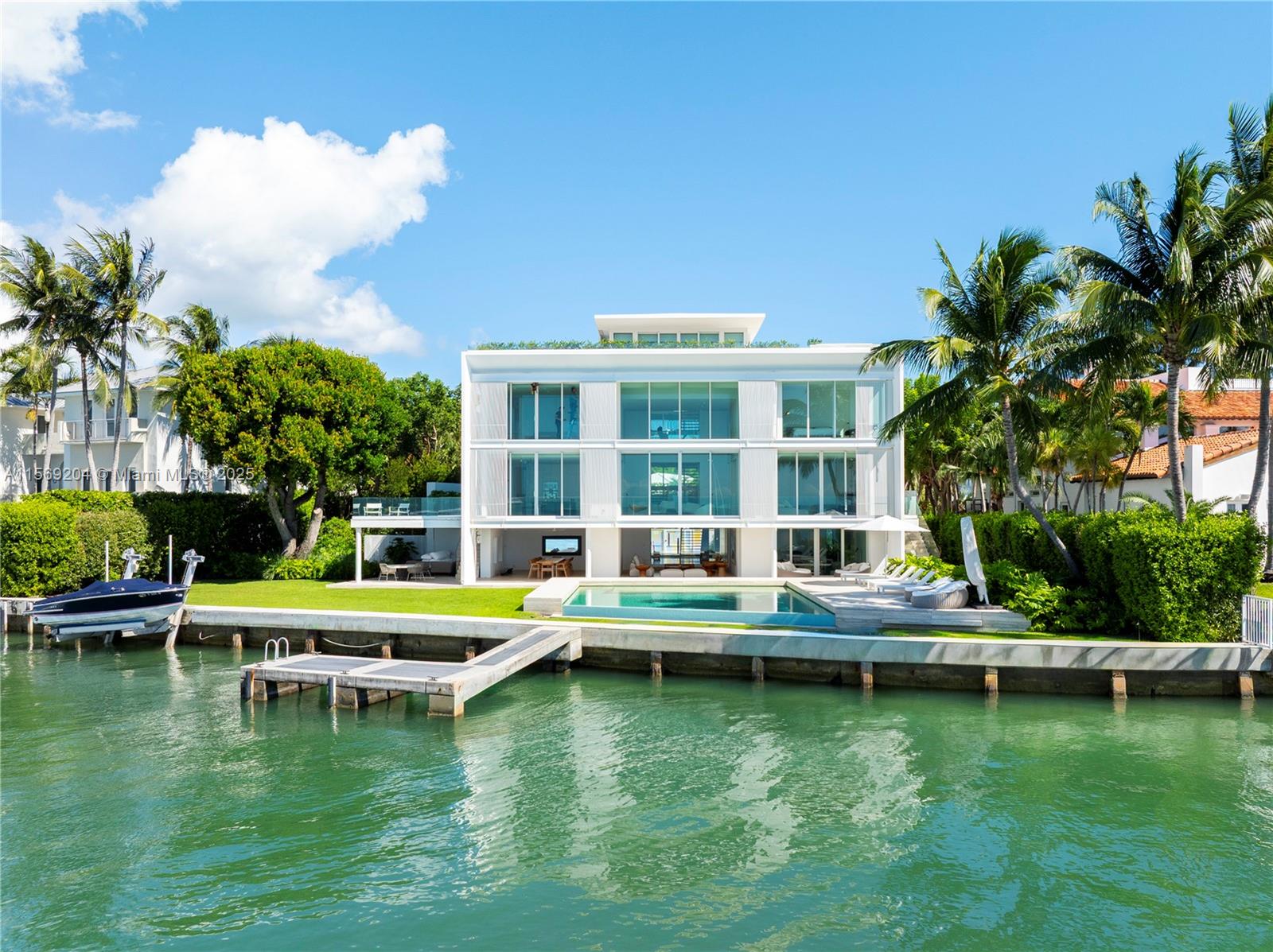 440 S Mashta Dr, Key Biscayne FL 33149