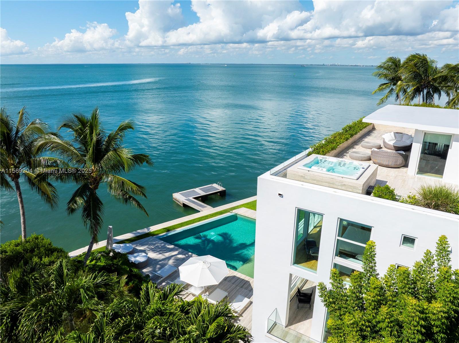 440 S Mashta Dr, Key Biscayne FL 33149