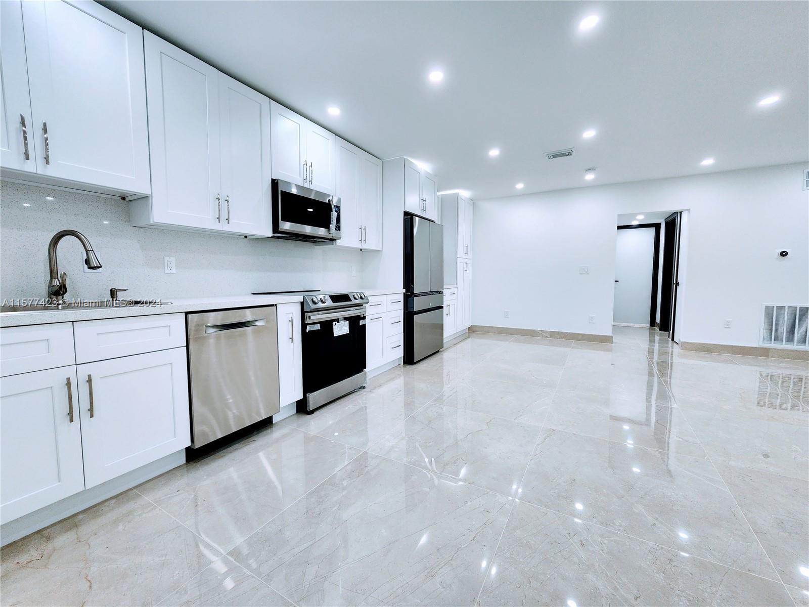 11930 NE 19th Dr #3, North Miami FL 33181