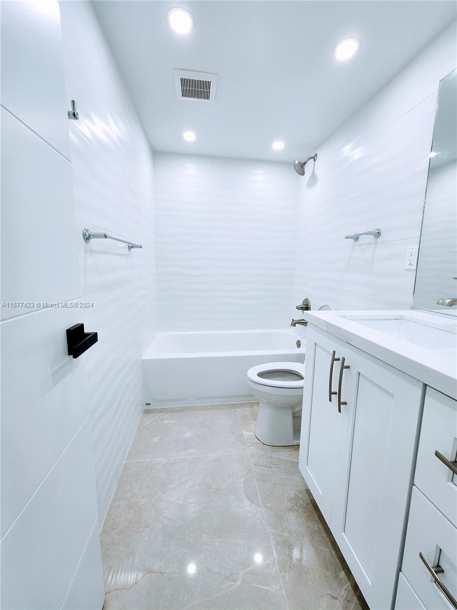 11930 NE 19th Dr #3, North Miami FL 33181