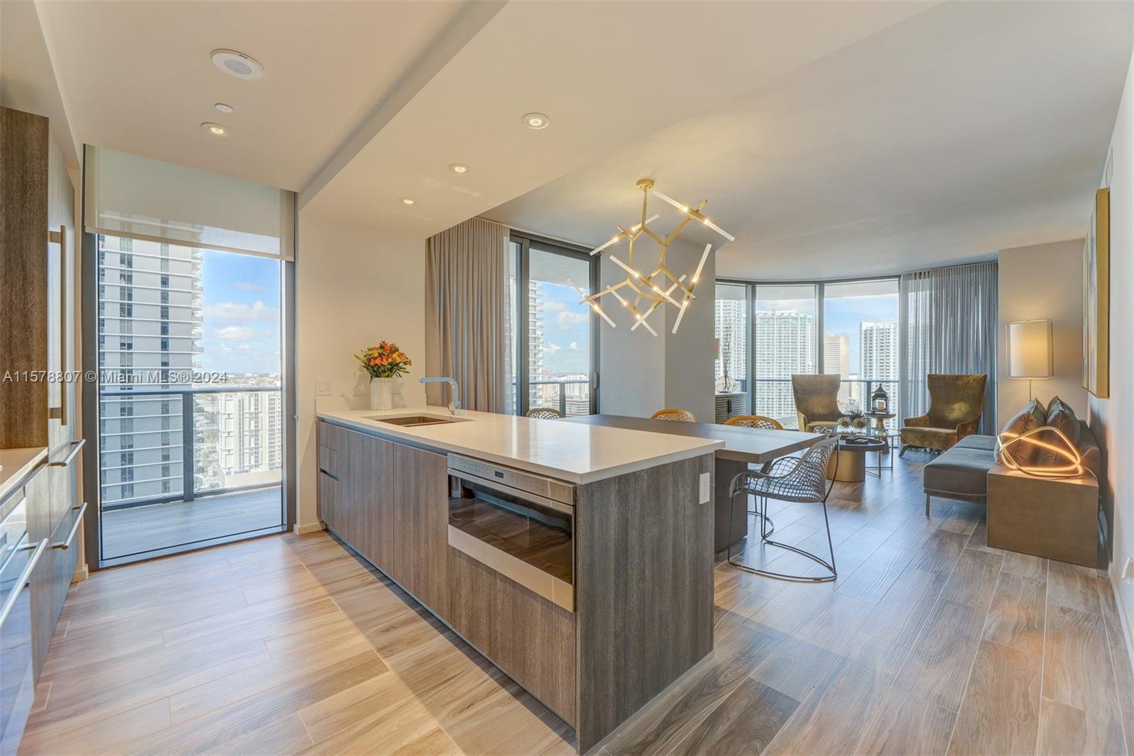 801 S Miami Ave #3009, Miami FL 33130