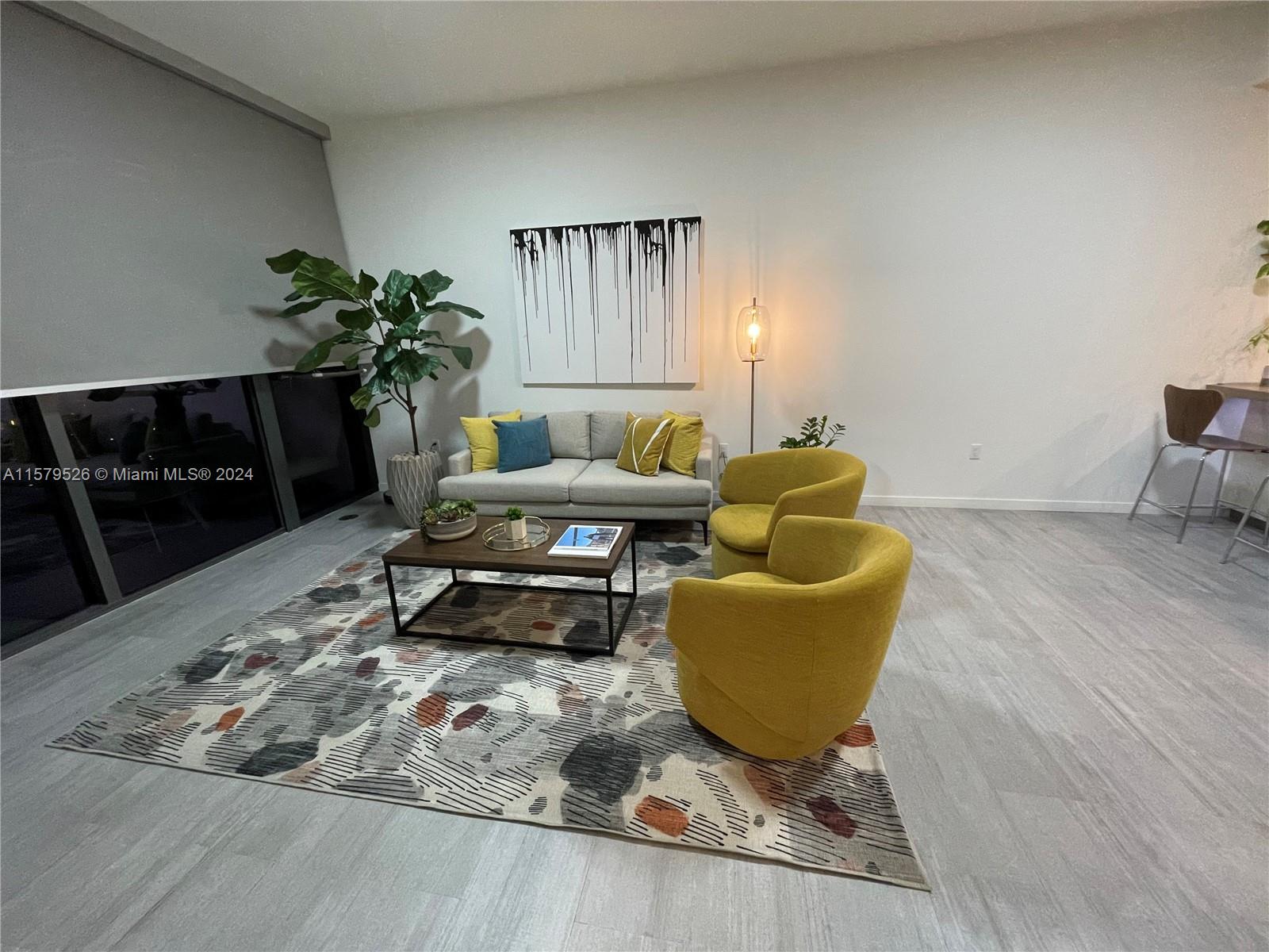1000 Brickell Plz #1811, Miami FL 33131