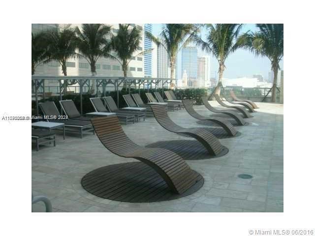 325 NE Biscayne Blvd #1923, Miami FL 33131
