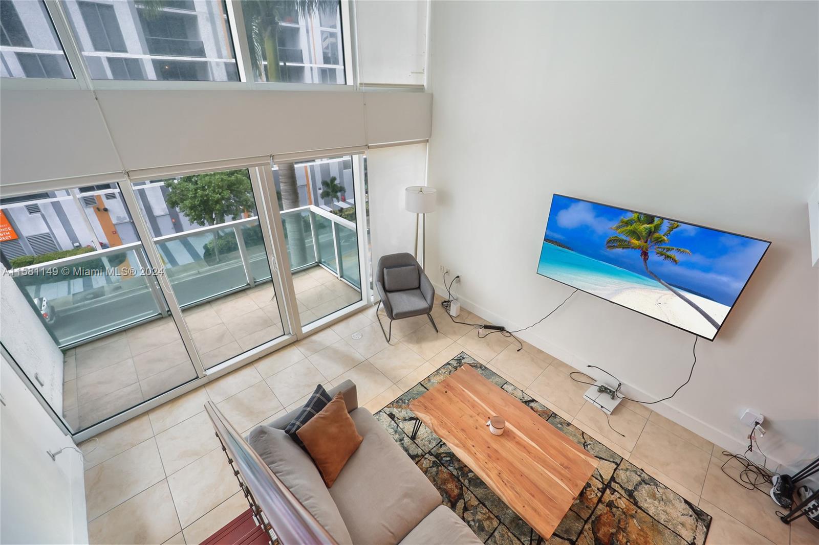 41 SE 5th St #304, Miami FL 33131