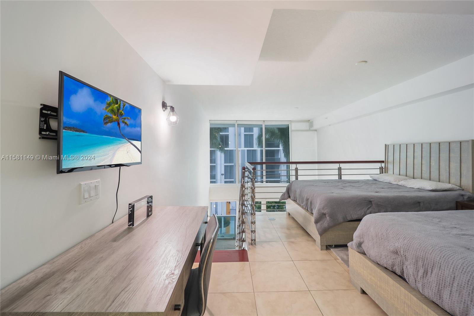 41 SE 5th St #304, Miami FL 33131