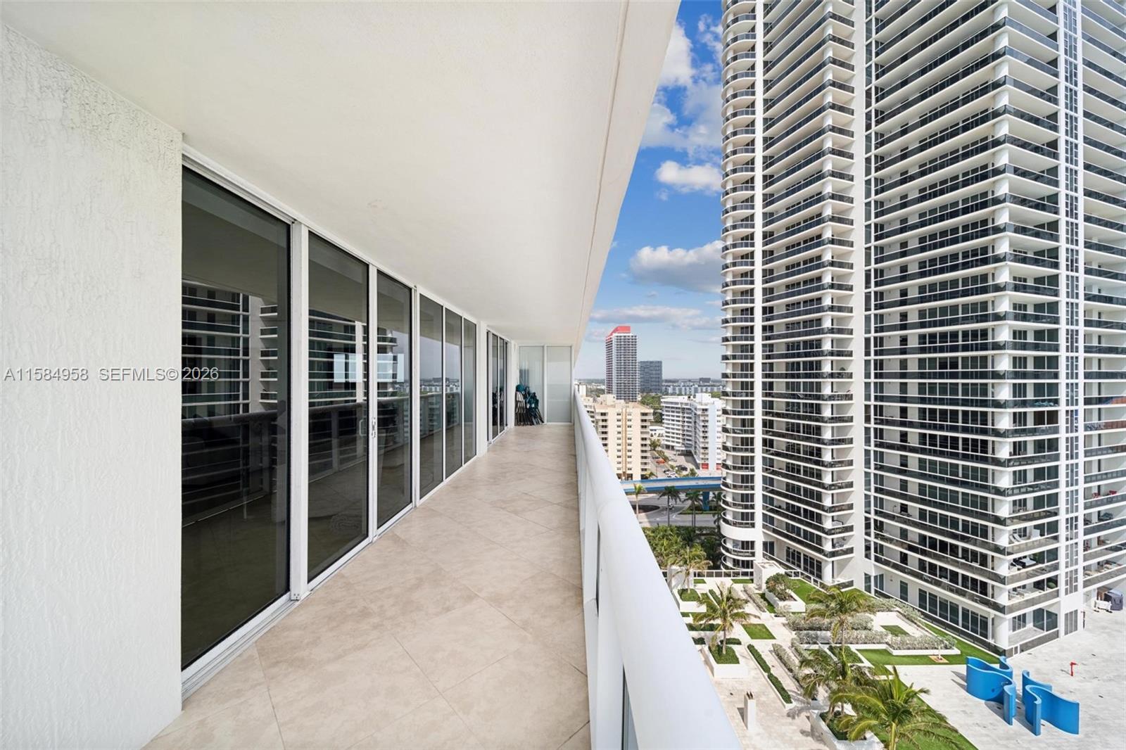 1830 S Ocean Dr #1701, Hallandale Beach FL 33009