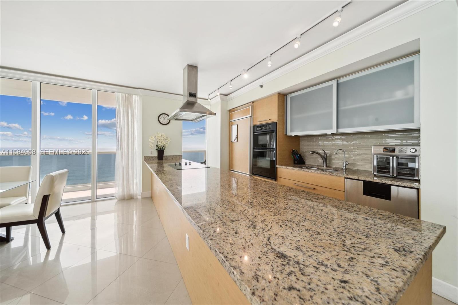 1830 S Ocean Dr #1701, Hallandale Beach FL 33009
