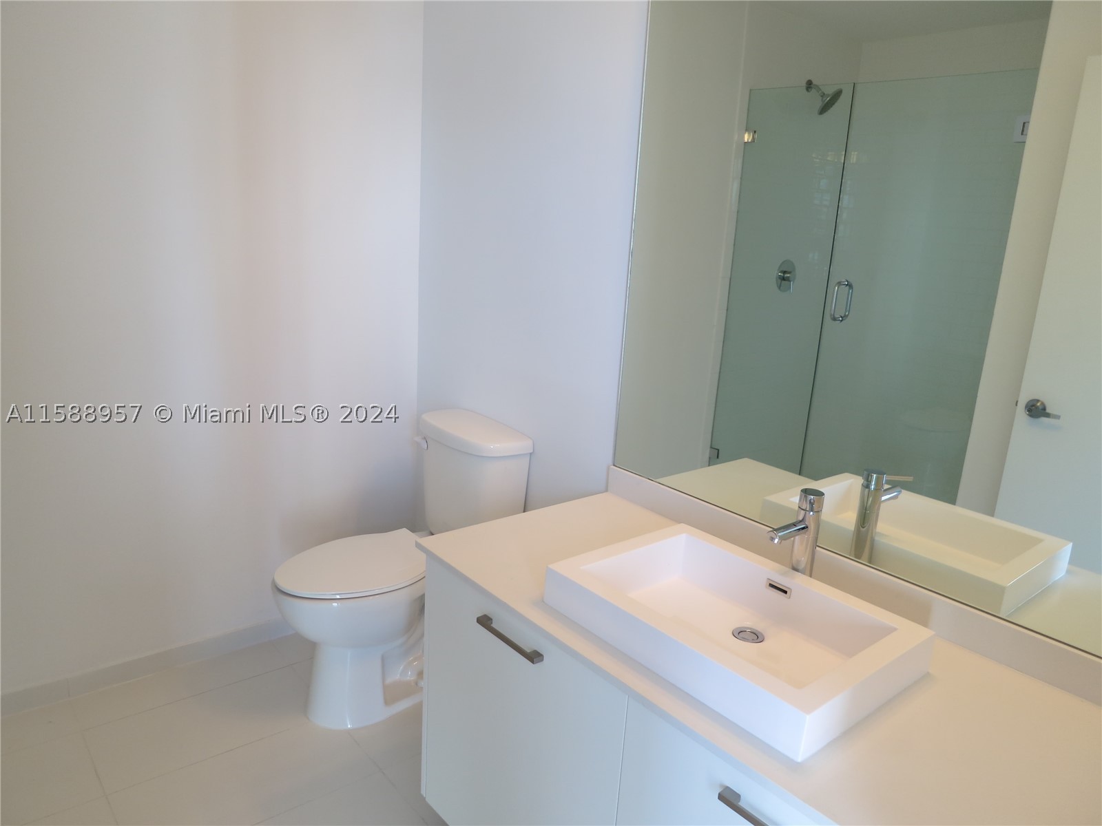 151 SE 1 St #1704, Miami FL 33131