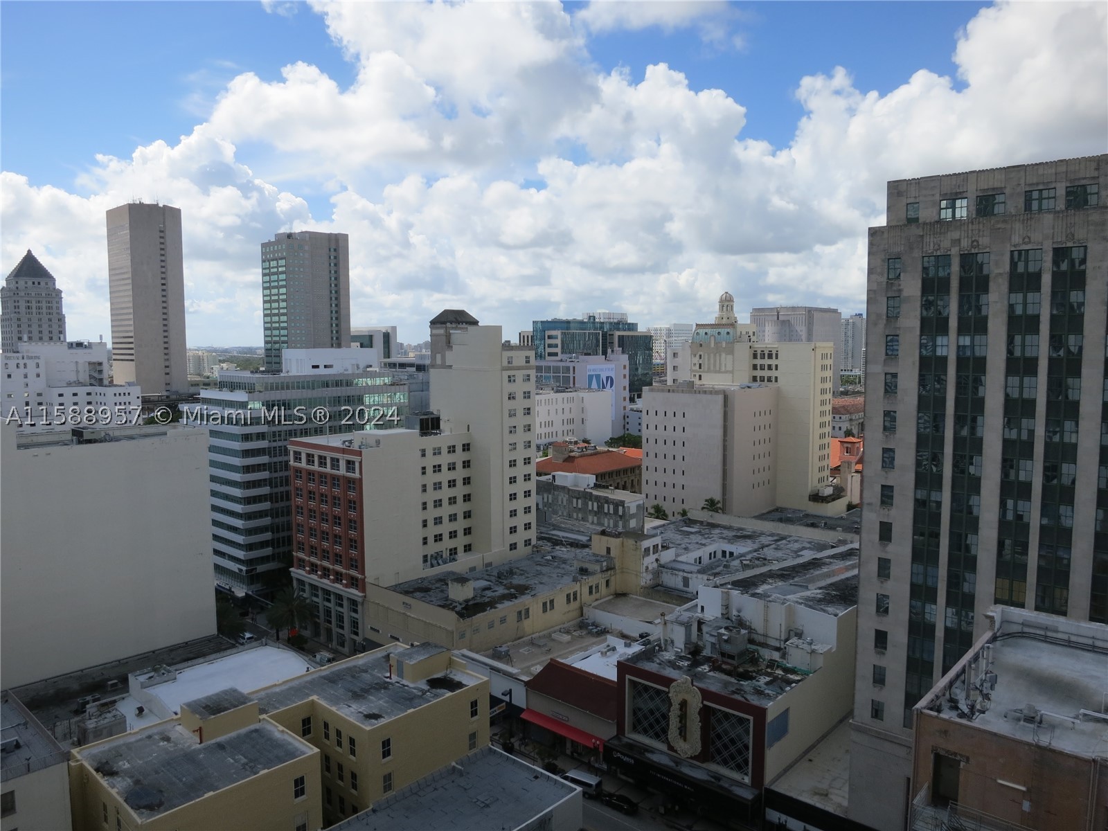 151 SE 1 St #1704, Miami FL 33131