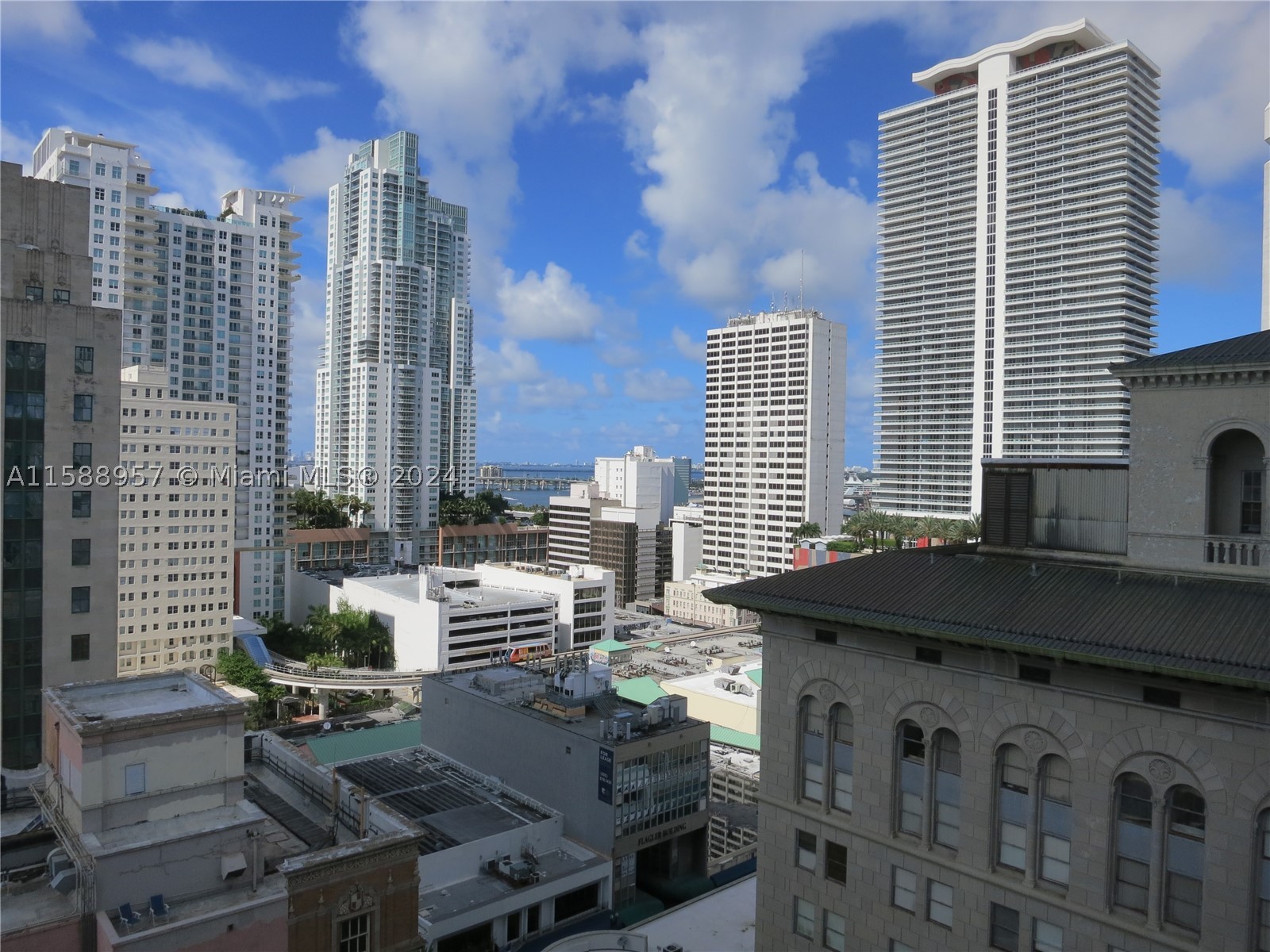 151 SE 1 St #1704, Miami FL 33131
