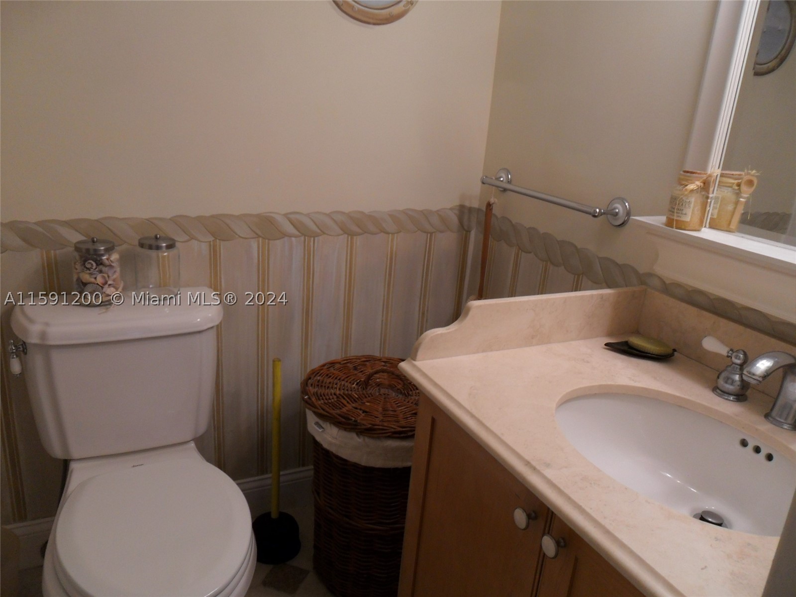100 Lincoln Rd #1434, Miami Beach FL 33139