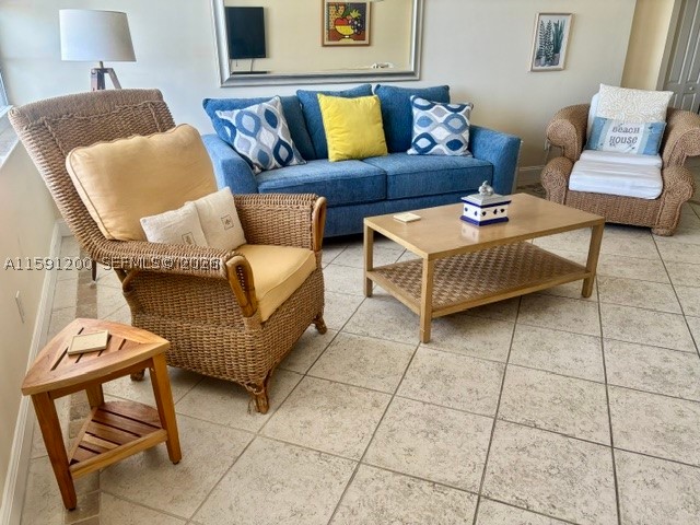 100 Lincoln Rd #1434, Miami Beach FL 33139