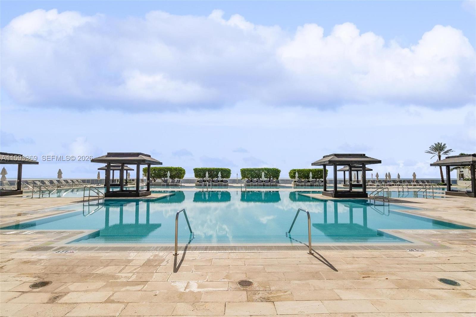 1800 S Ocean Dr #1401, Hallandale Beach FL 33009
