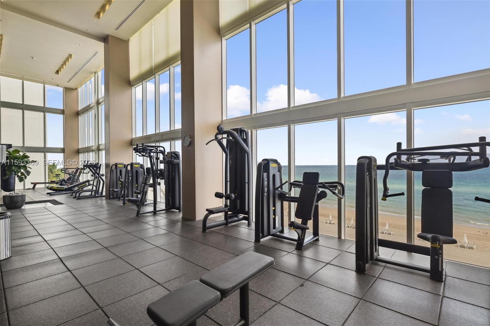 1800 S Ocean Dr #1401, Hallandale Beach FL 33009