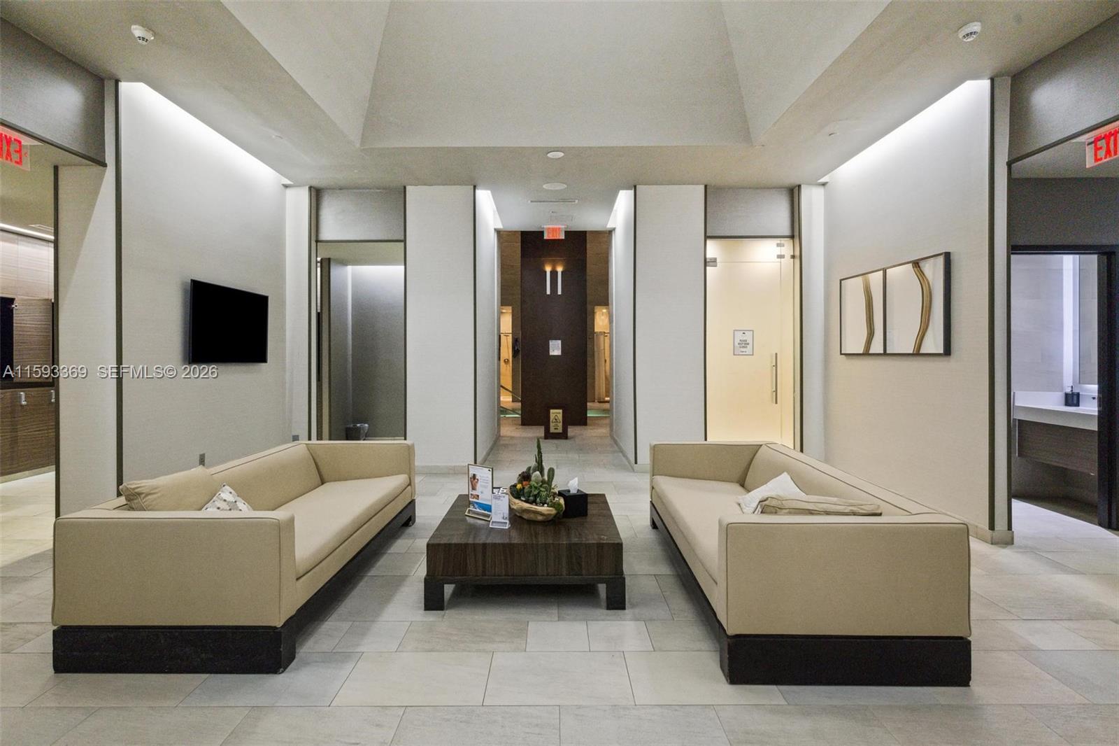 1800 S Ocean Dr #1401, Hallandale Beach FL 33009