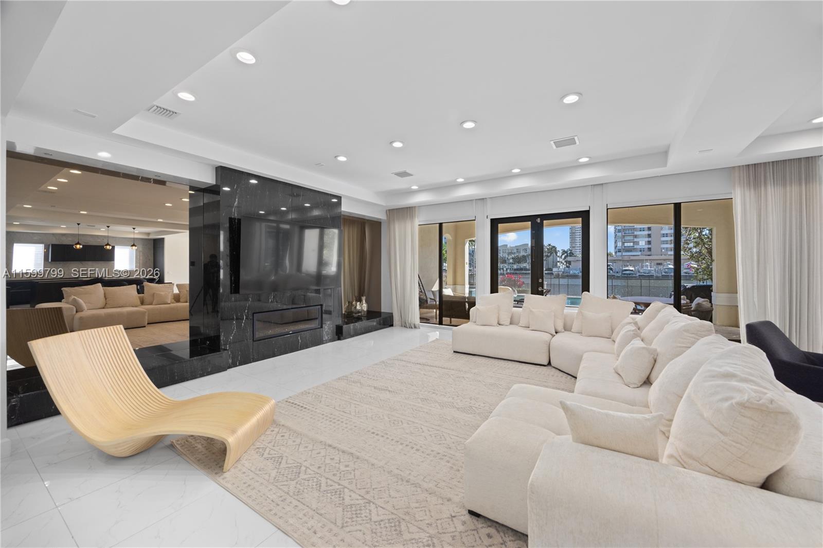 Hallandale Beach FL 33009 - A11599799